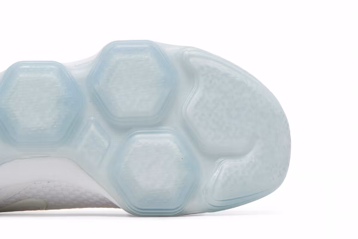Nike LeBron 14 Low Ice, view 6