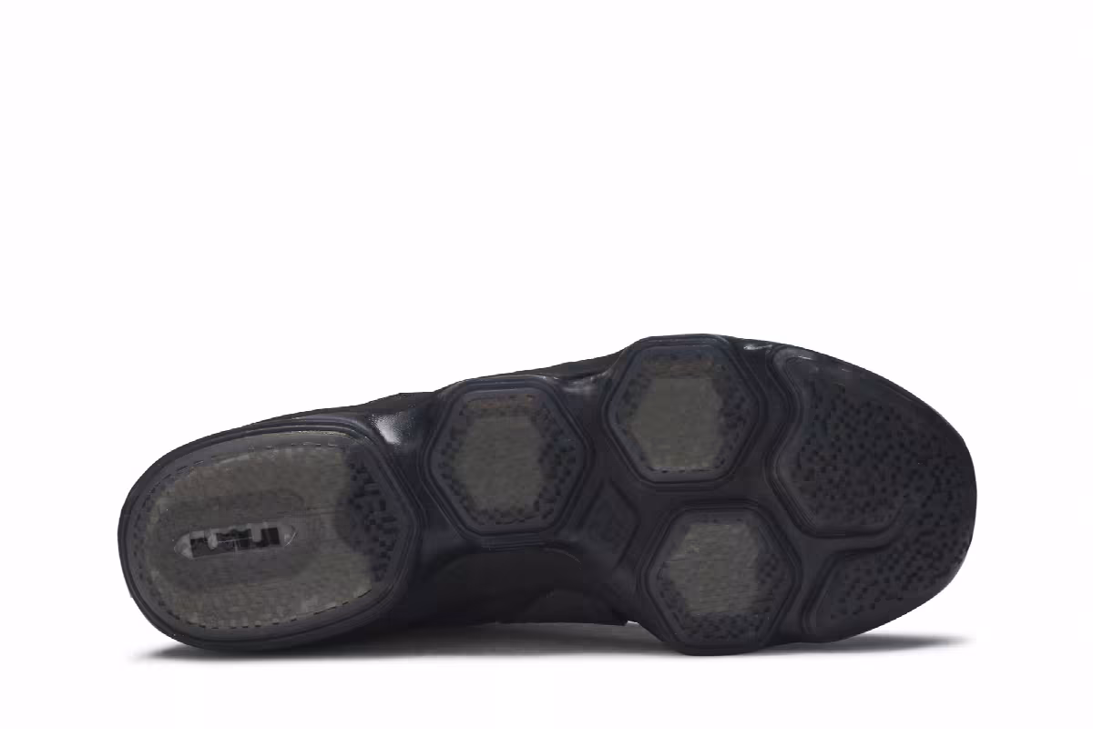 Nike LeBron 14 Limited Zero Dark Thirty, view 5