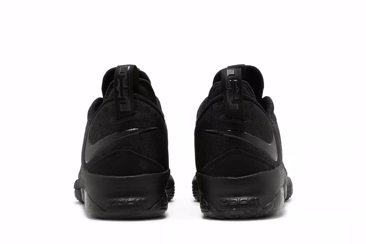 Nike LeBron 14 Low Triple Black, view 7