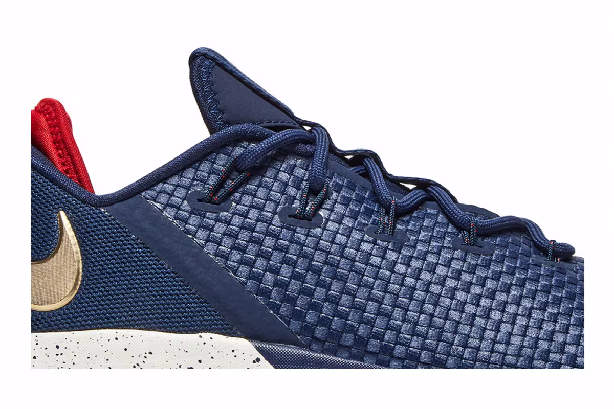 Nike LeBron 14 Low USA, view 3