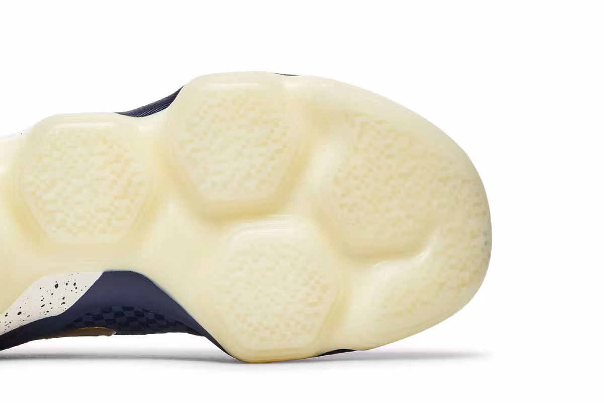 Nike LeBron 14 Low USA, view 6