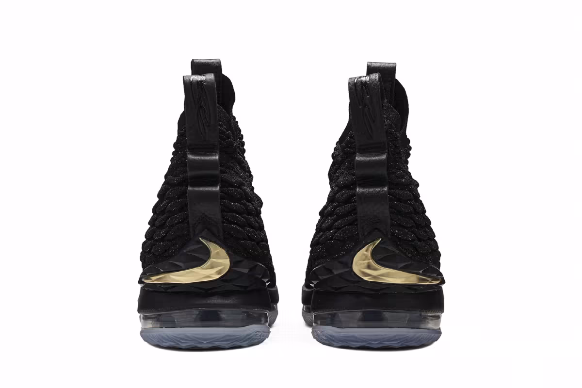 Nike LeBron 15 Metallic Gold, view 7