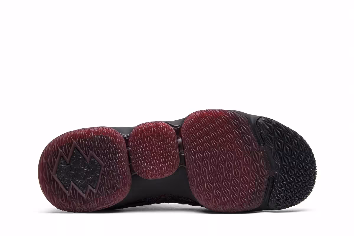 Nike LeBron 15 New Heights, view 5