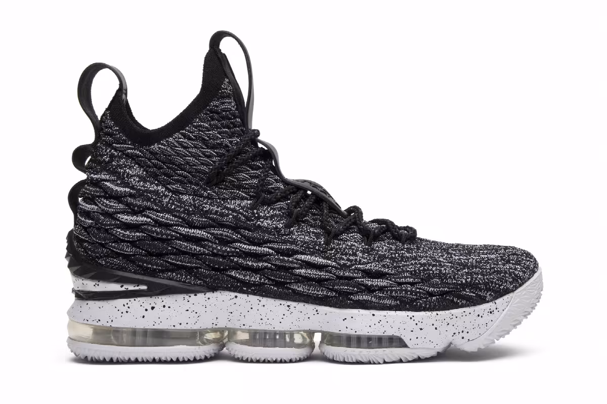 Nike LeBron 15 Ashes, view 2