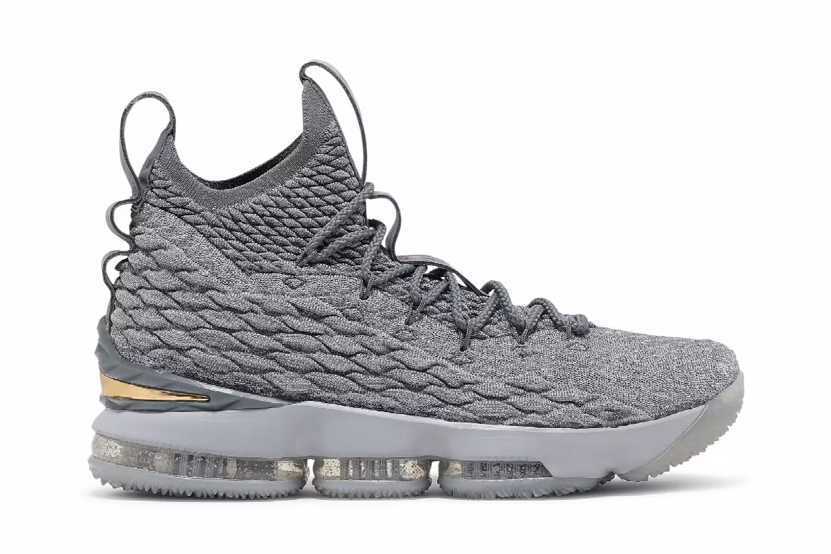 Nike LeBron 15 City Edition, view 2