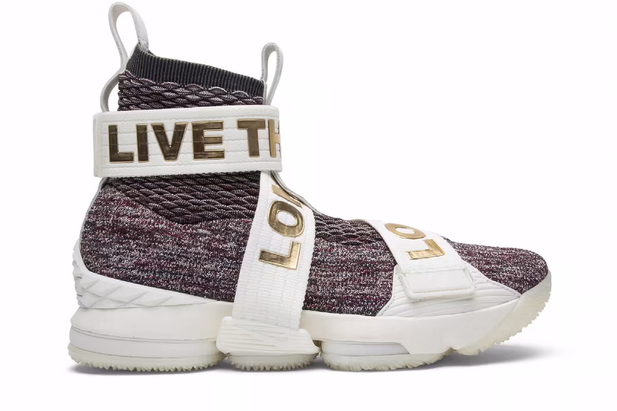 Kith x Nike LeBron Lifestyle 15 Long Live the King, view 2