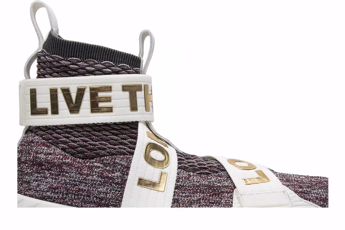 Kith x Nike LeBron Lifestyle 15 Long Live the King, view 3