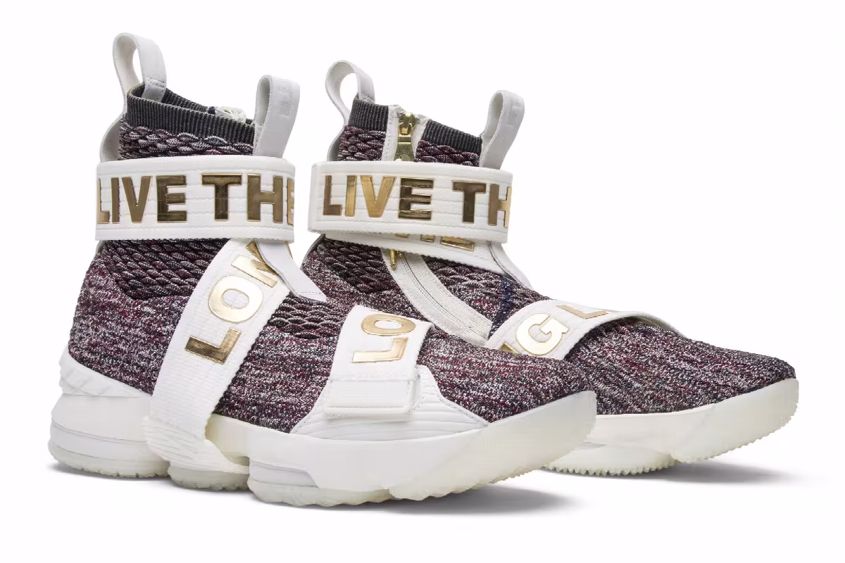 Kith x Nike LeBron Lifestyle 15 Long Live the King, view 9