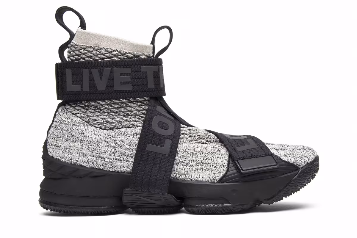 Kith x Nike LeBron Lifestyle 15 Long Live the King, view 2