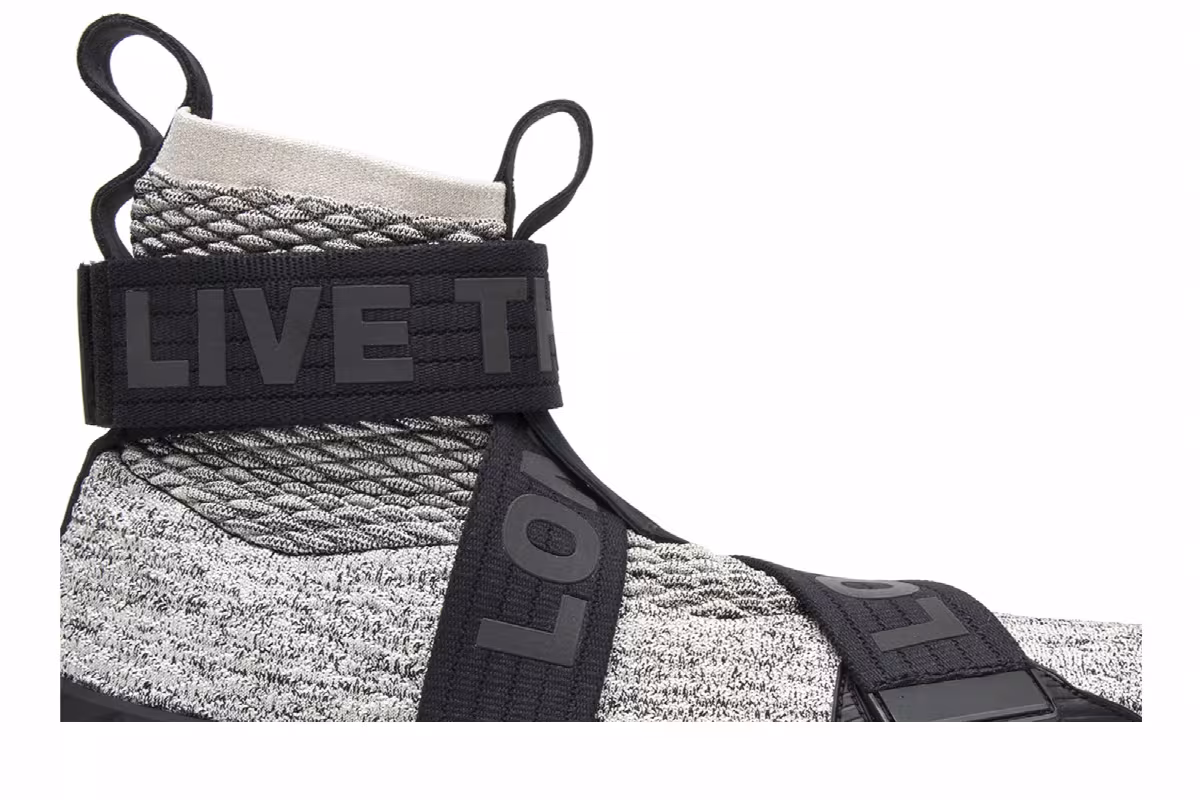Kith x Nike LeBron Lifestyle 15 Long Live the King, view 3