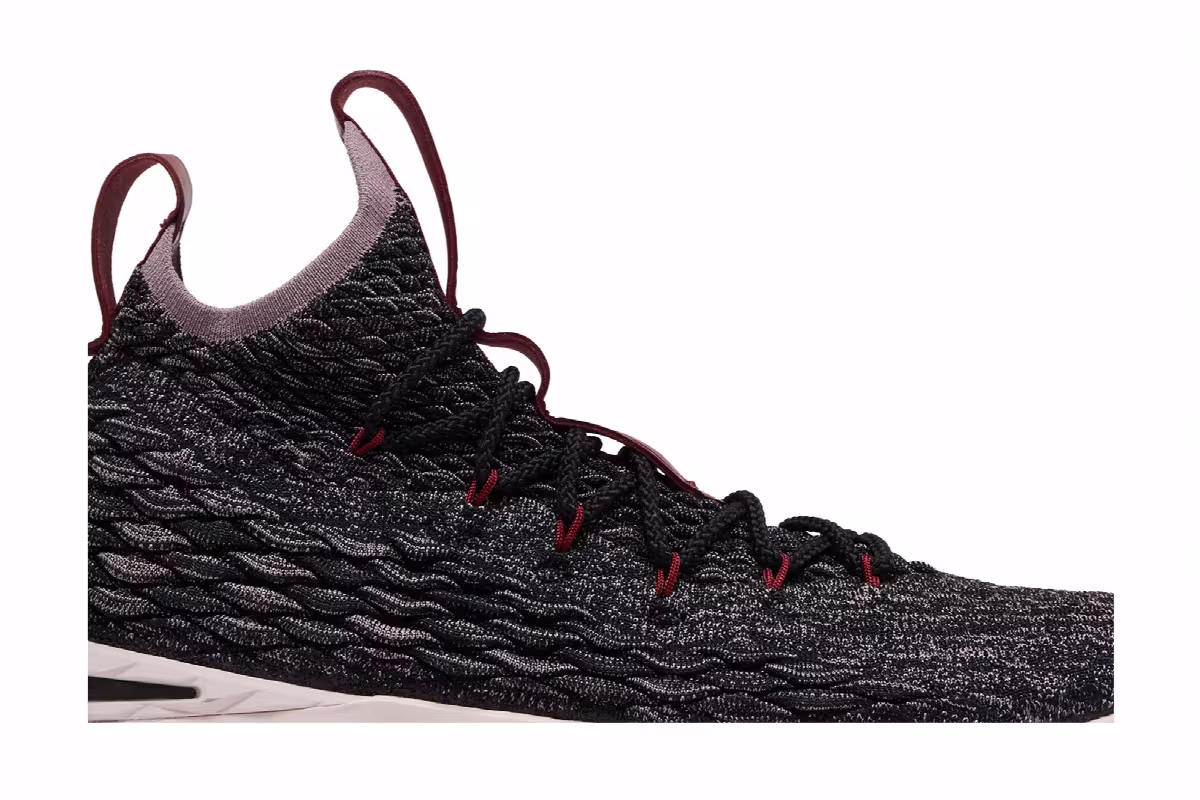 Nike LeBron 15 Pride of Ohio, view 3
