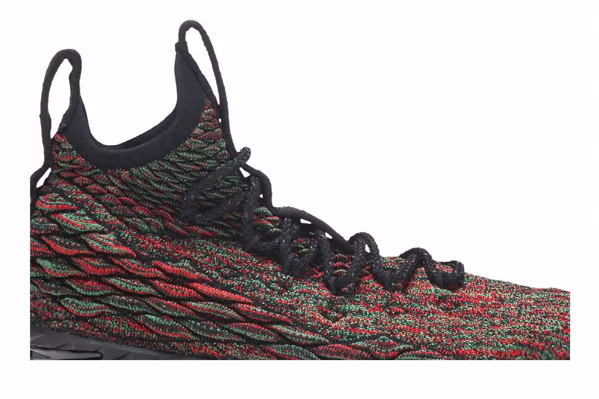 Nike Lebron 15 GS BHM, view 3