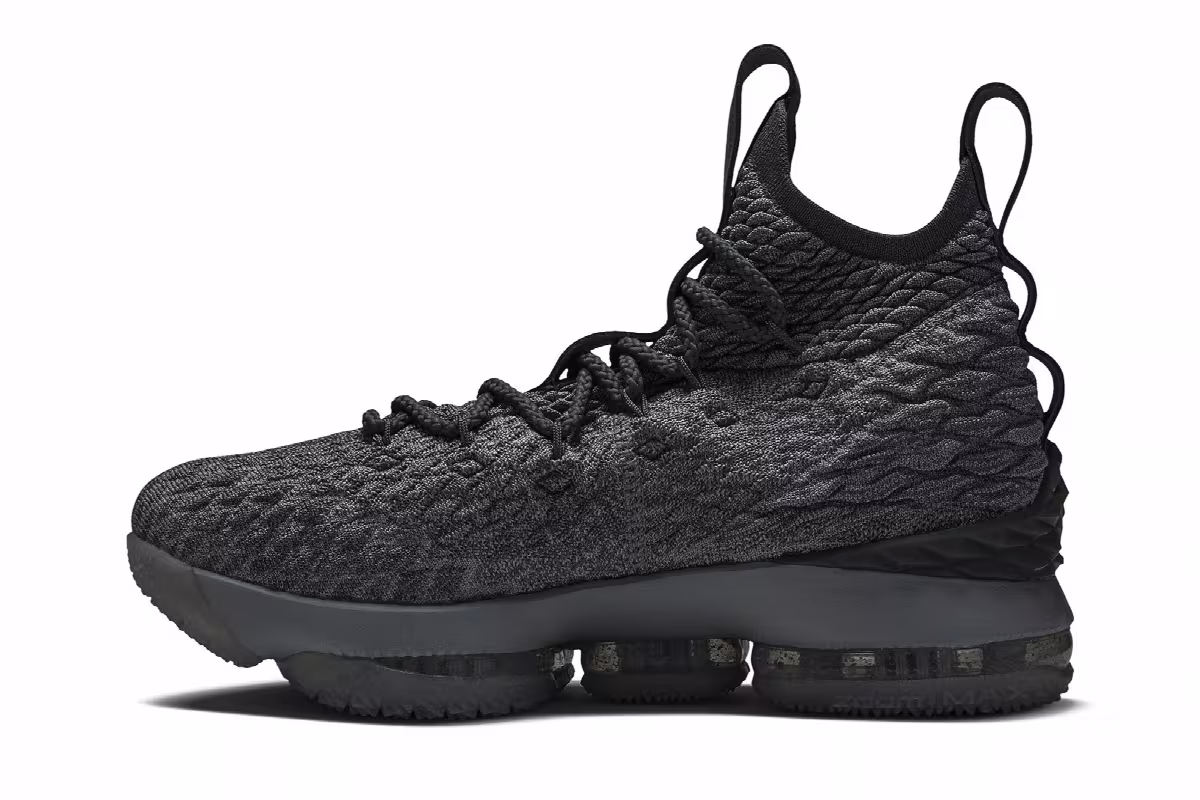 Nike LeBron 15 GS City Edition, view 4