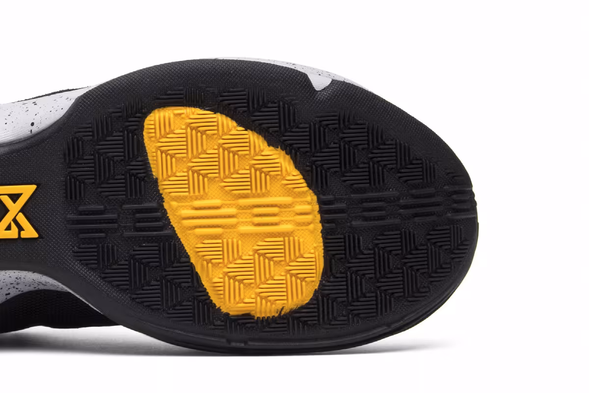 Nike PG 1 Black Gold, view 6