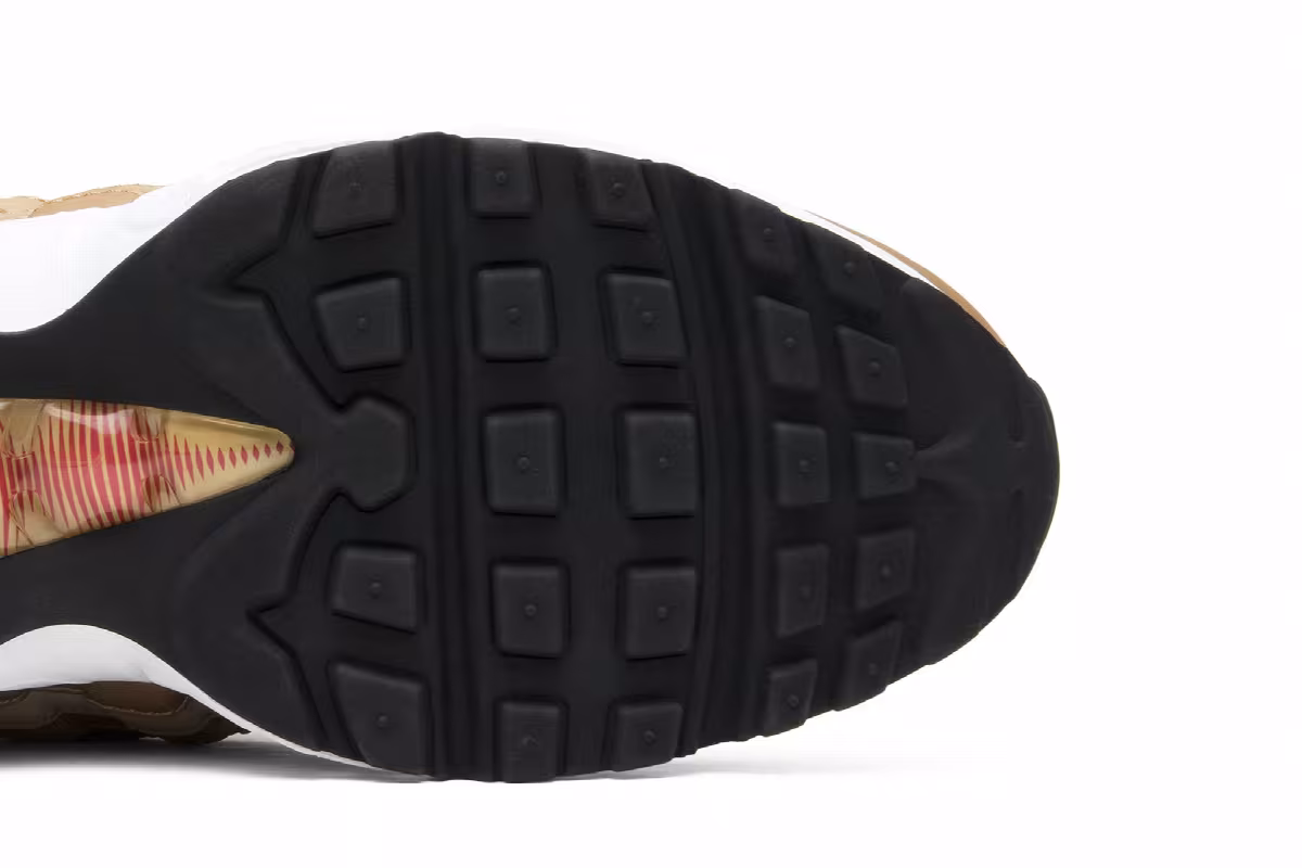 Nike Women's Air Max 95 QS Metallic Gold, view 6