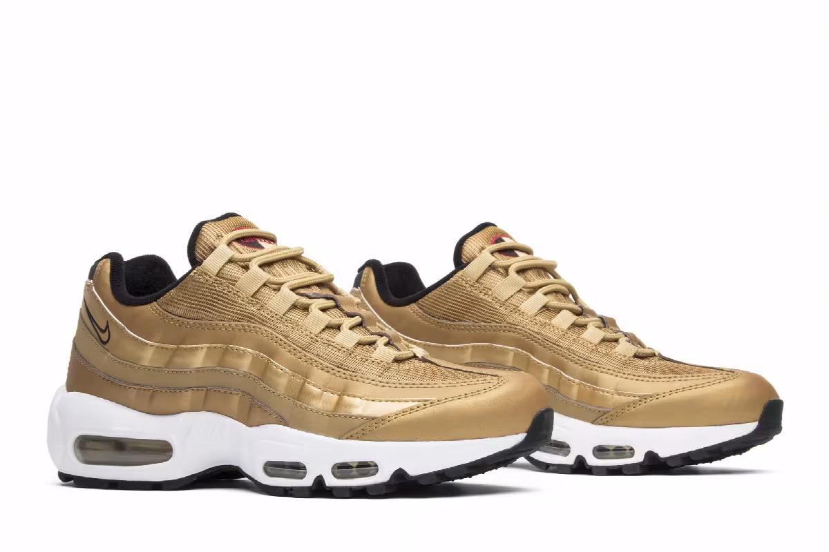Nike Women's Air Max 95 QS Metallic Gold, view 9