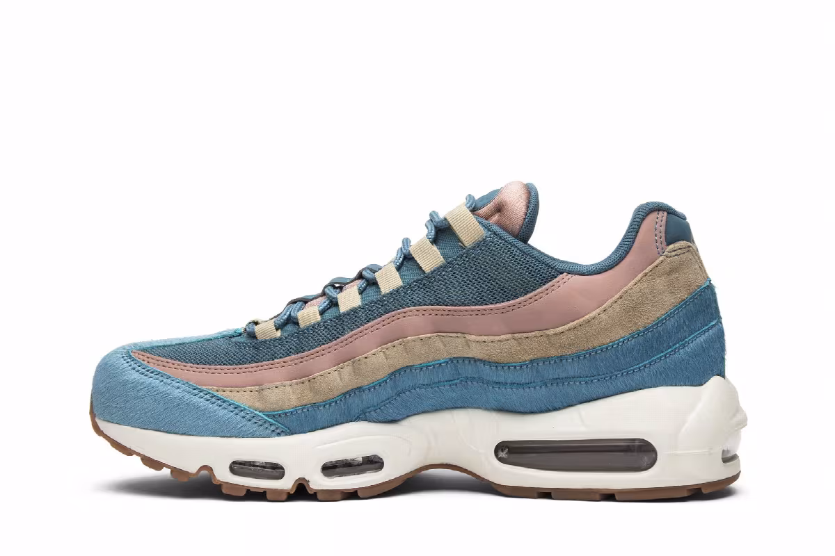 Nike Women's Air Max 95 LX Pony, view 4