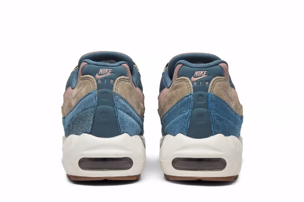 Nike Women's Air Max 95 LX Pony, view 7