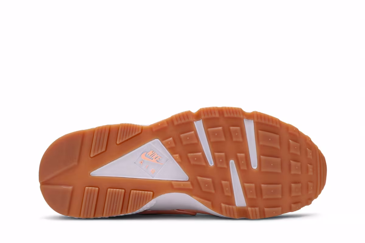 Nike Women's Air Huarache Sunset Tint, view 5