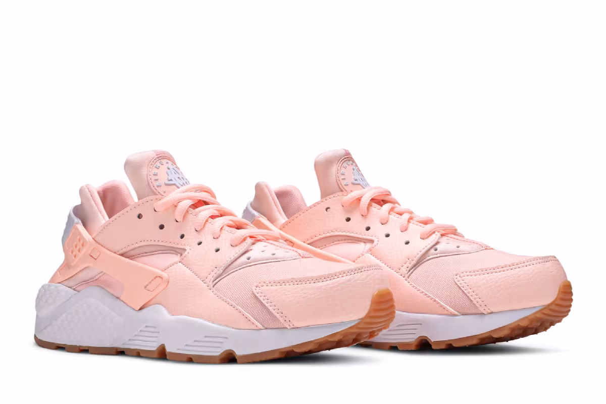 Nike Women's Air Huarache Sunset Tint, view 9