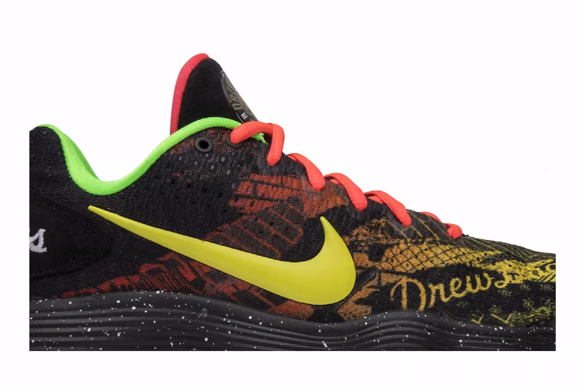 Nike Hyperdunk 2017 Low Drew League, view 3