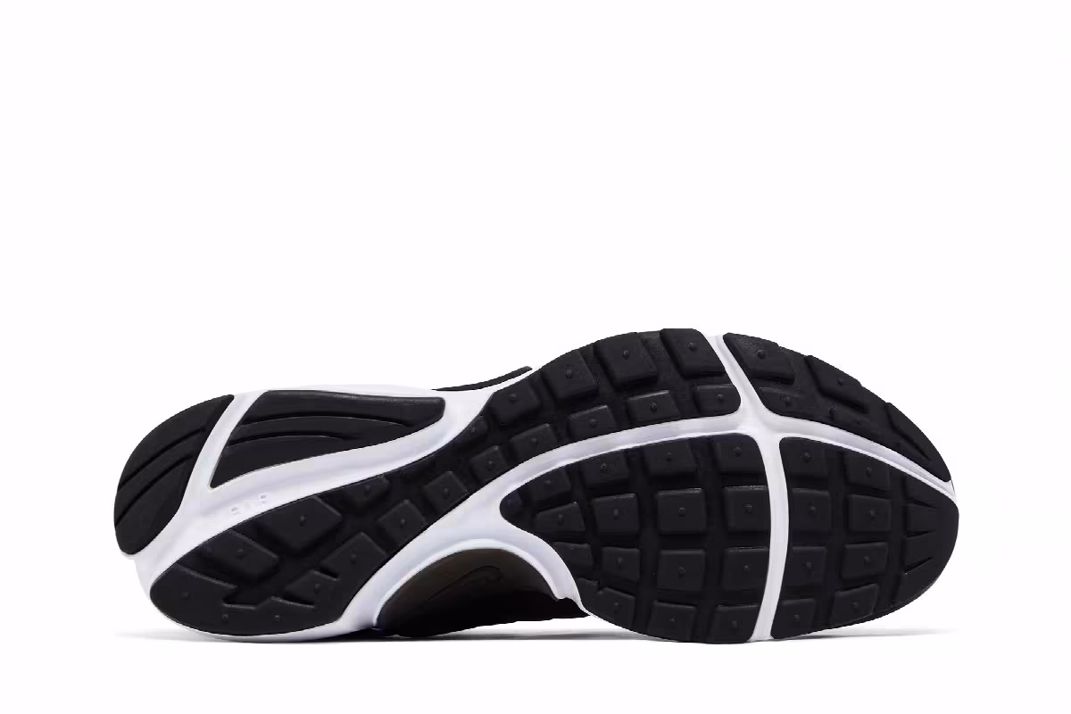 Nike Women's Air Presto Black White, view 5