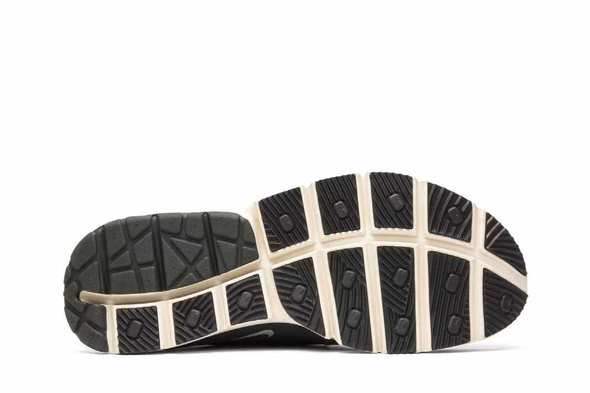 Stone Island x NikeLab Sock Dart Mid SP Sequoia, view 5