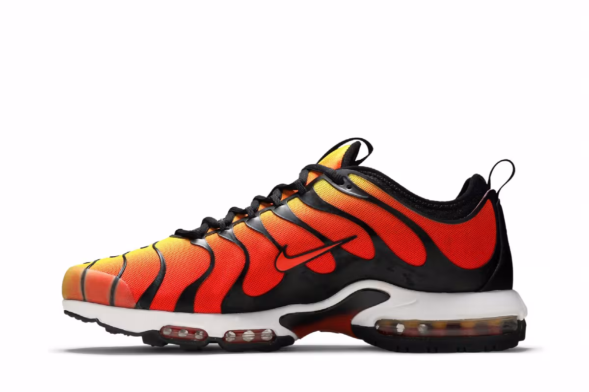 Nike Air Max Plus TN Ultra Tiger, view 4