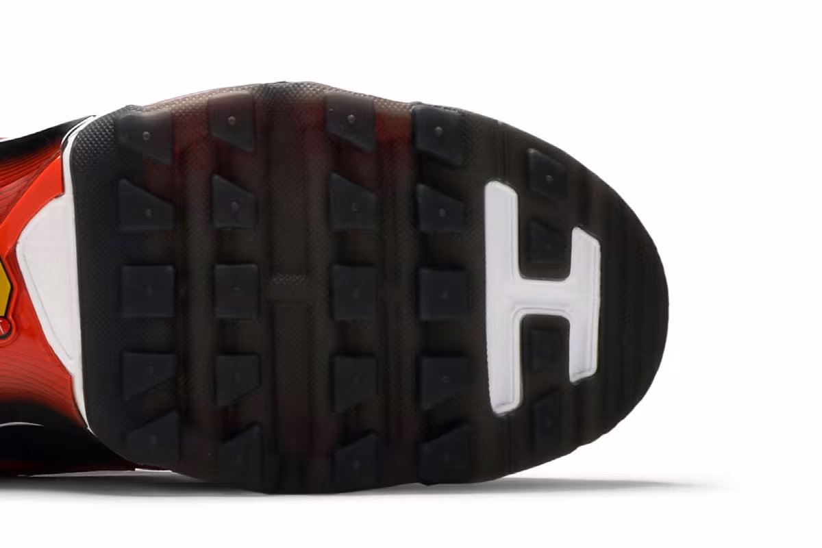 Nike Air Max Plus TN Ultra Tiger, view 6