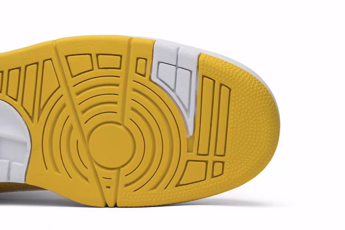 Supreme x Nike Air Force 2 Yellow, view 6