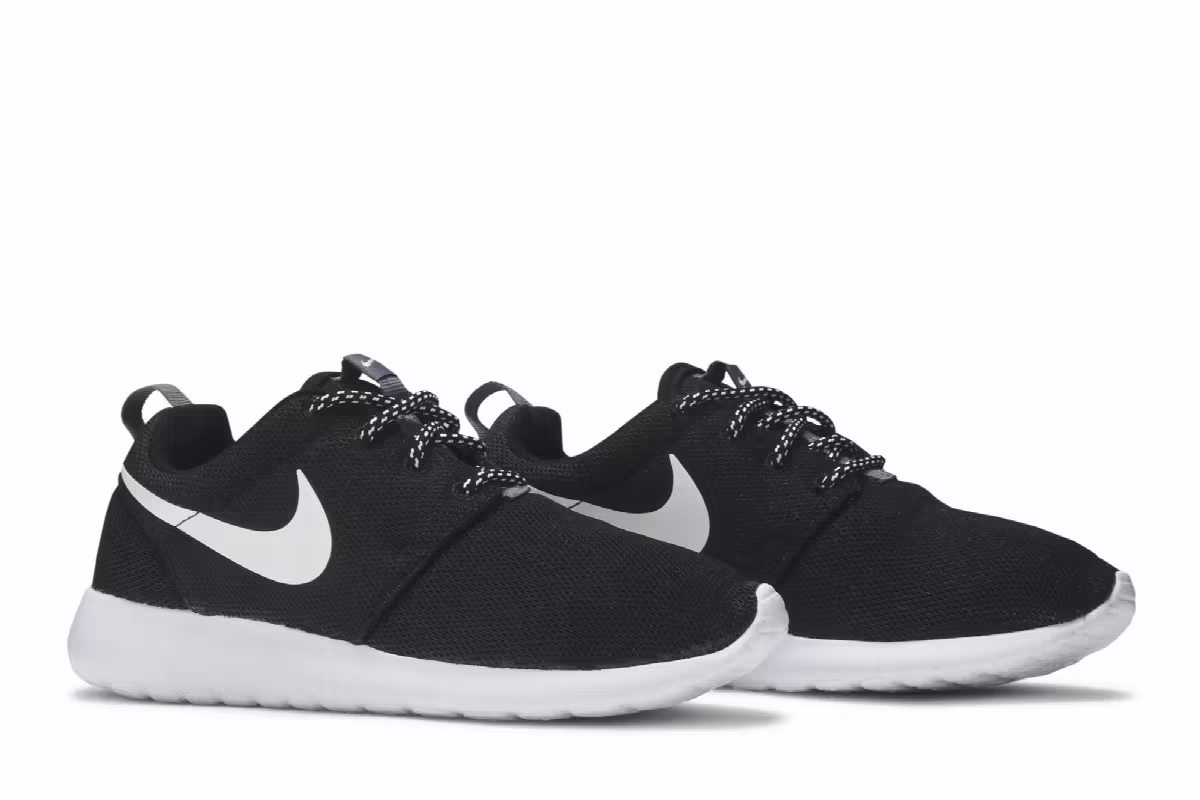 Nike Women's Roshe One Black, view 9