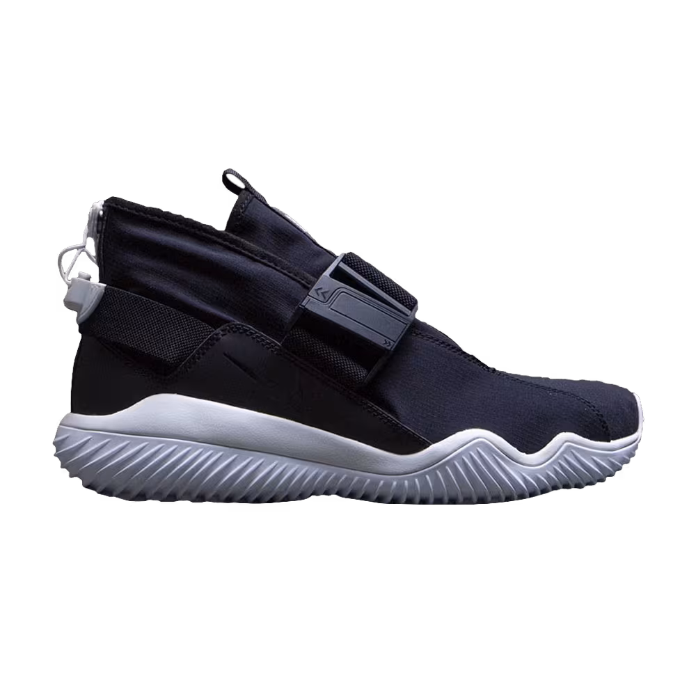 Nike KMTR Premium Black White