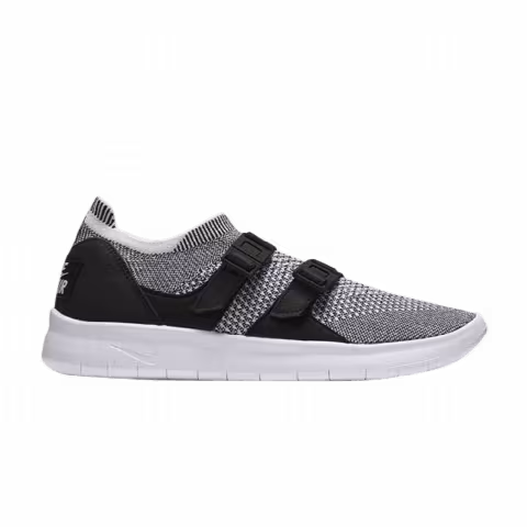 Nike Wmns Air Sock Racer Ultra Flyknit 'Oreo'