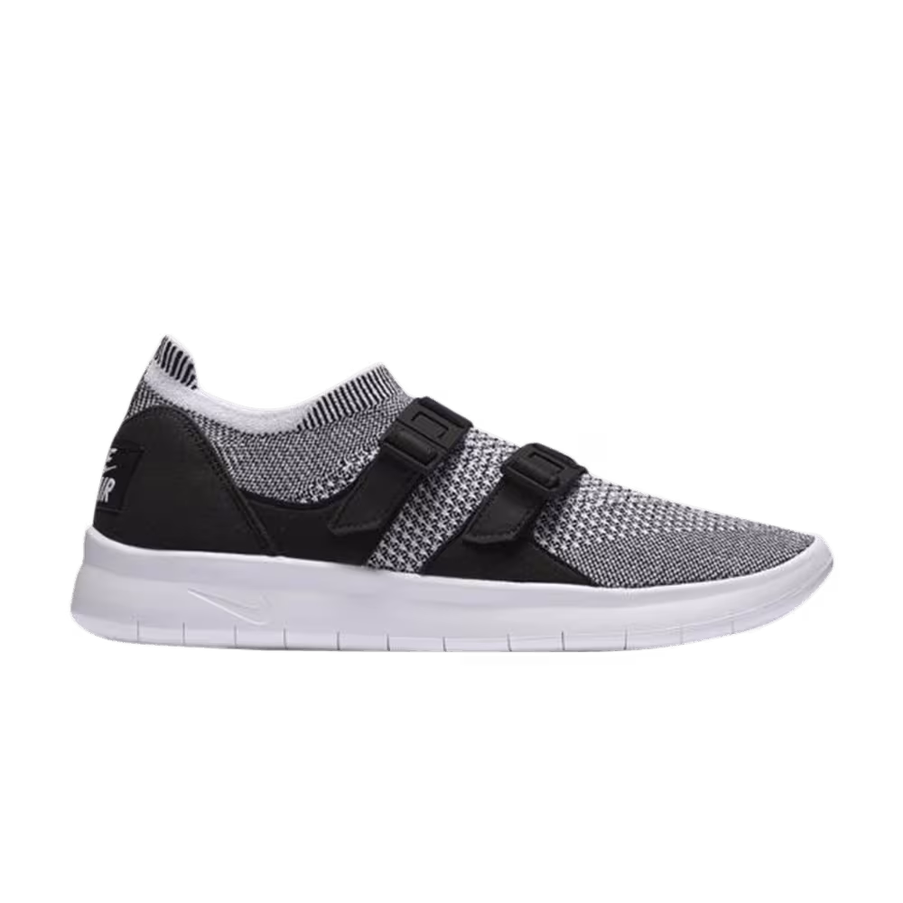 Nike Women's Air Sock Racer Ultra Flyknit Oreo