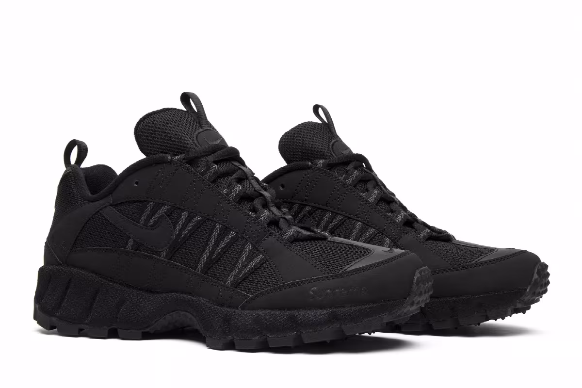 Supreme x Nike Air Humara 17 Black, view 9