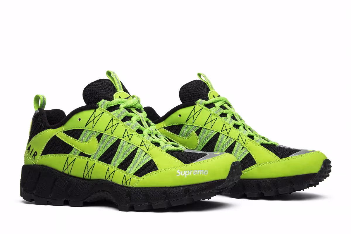 Supreme x Nike Air Humara 17 Green, view 9