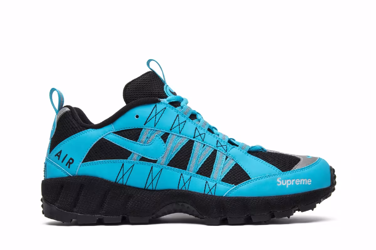 Supreme x Nike Air Humara 17 Blue, view 2