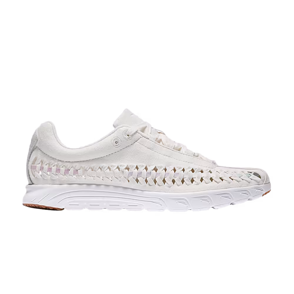 Nike Women's Mayfly Woven Sail