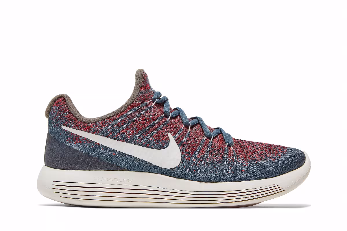 Undercover x NikeLab Gyakusou LunarEpic Low Flyknit 2, view 2