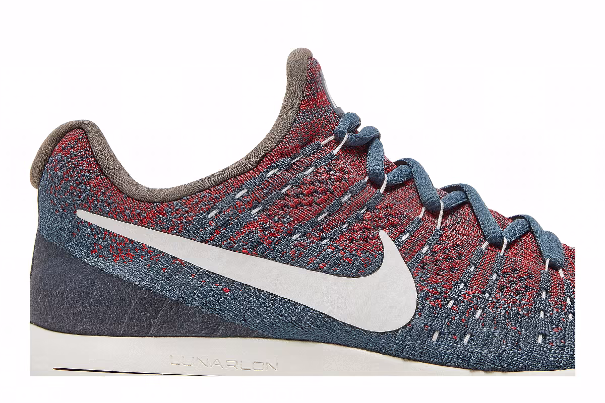 Undercover x NikeLab Gyakusou LunarEpic Low Flyknit 2, view 3