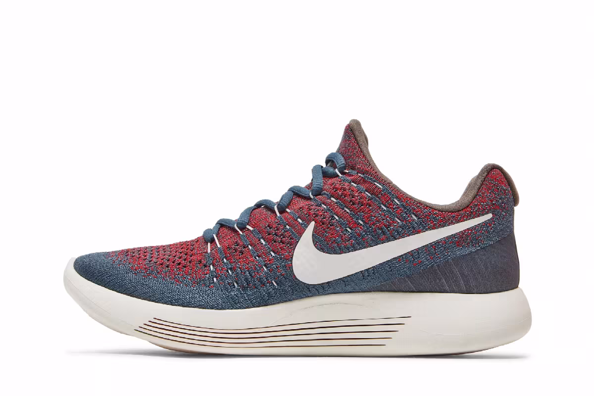 Undercover x NikeLab Gyakusou LunarEpic Low Flyknit 2, view 4