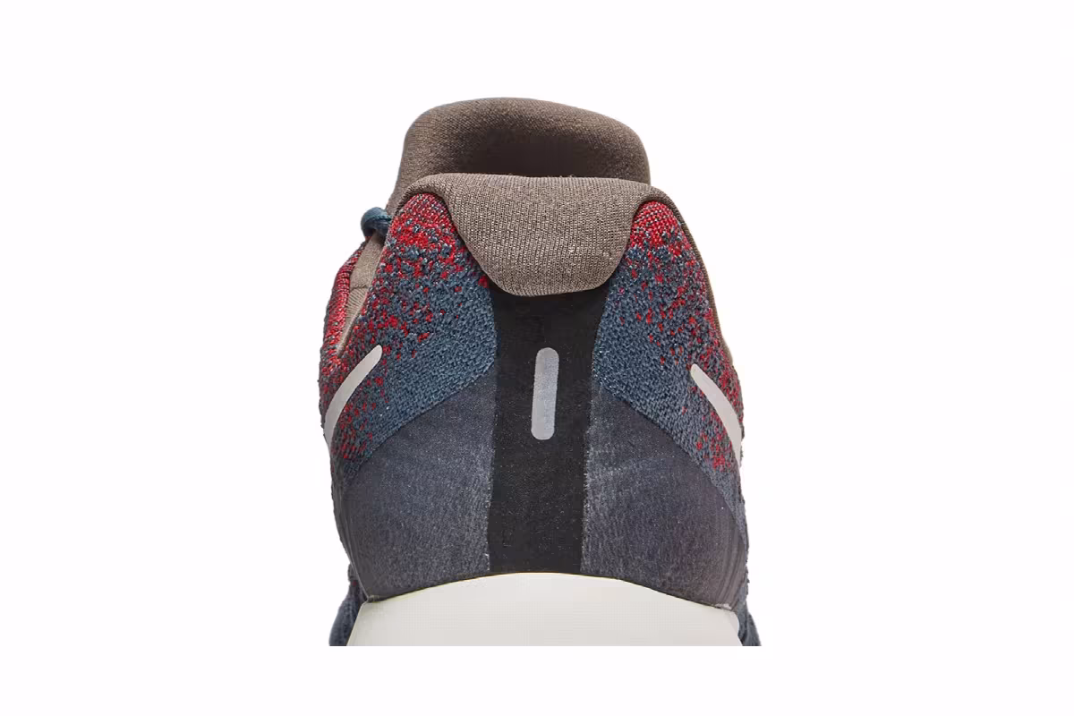 Undercover x NikeLab Gyakusou LunarEpic Low Flyknit 2, view 8