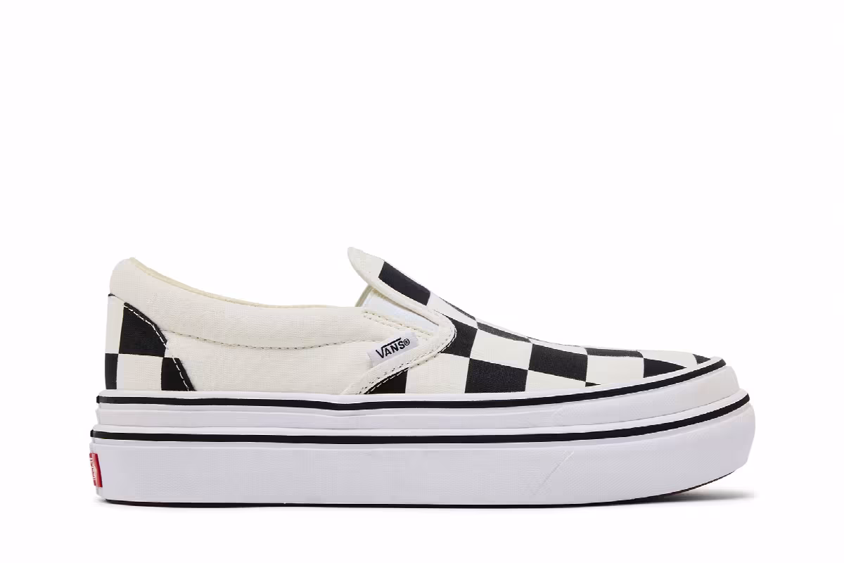 Vans Women's Super ComfyCush Slip-On Big Classics Checker, view 2
