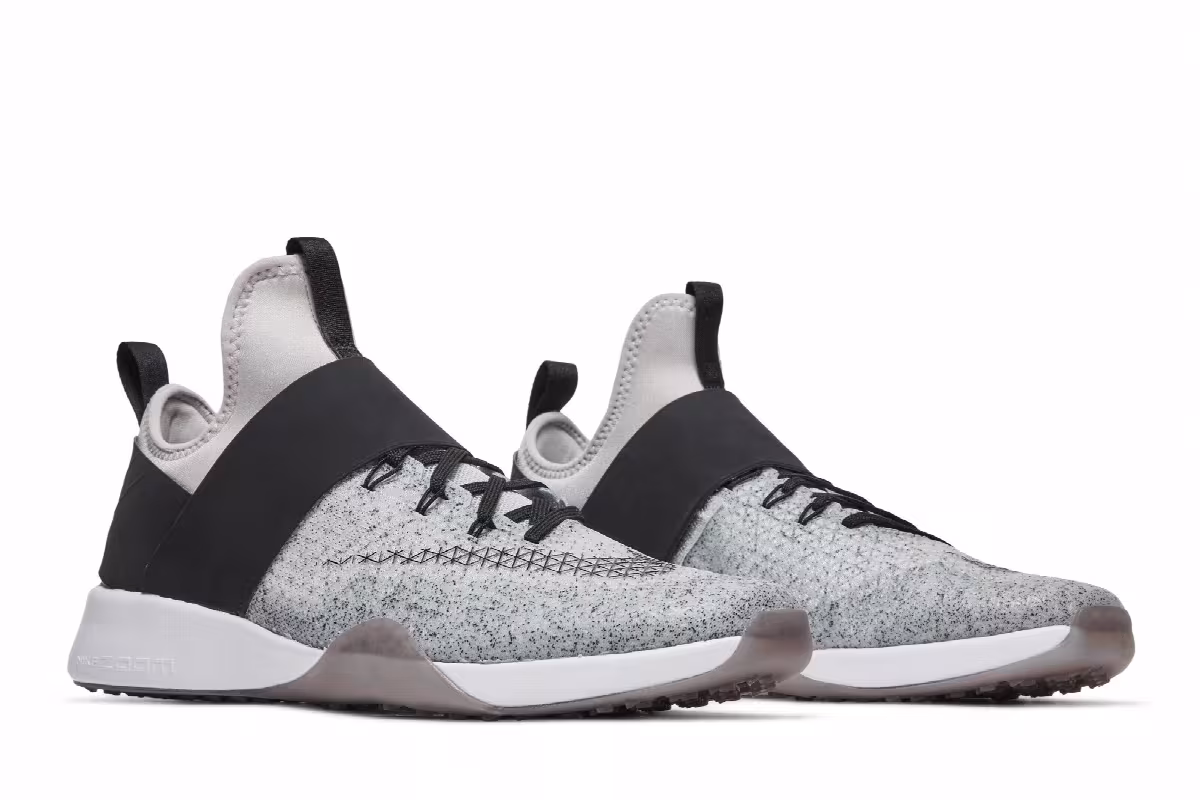 Nike Women's Air Zoom Strong White Black, view 9