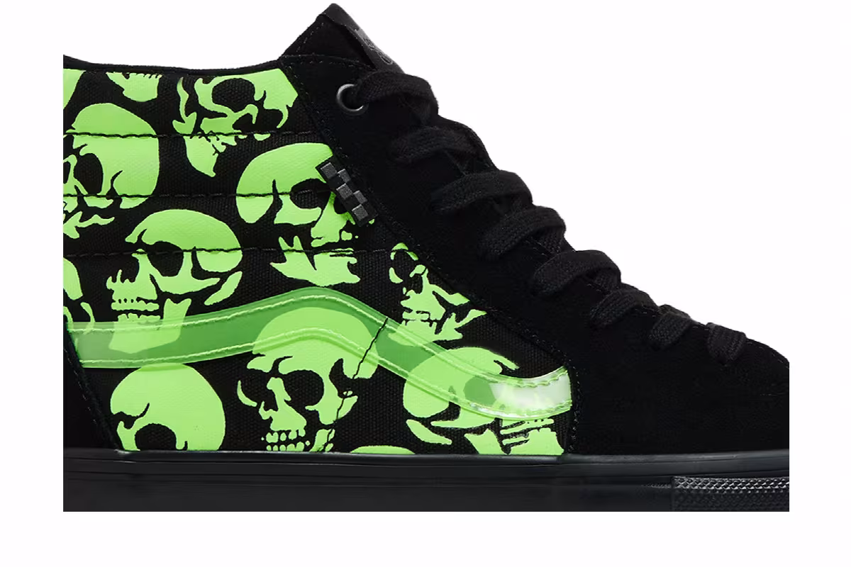 Vans Skate Sk8-Hi Glow Skulls, view 3