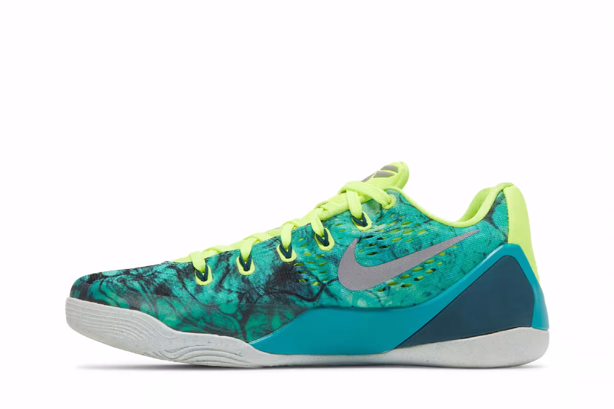 Nike Kobe 9 EM Easter, view 4