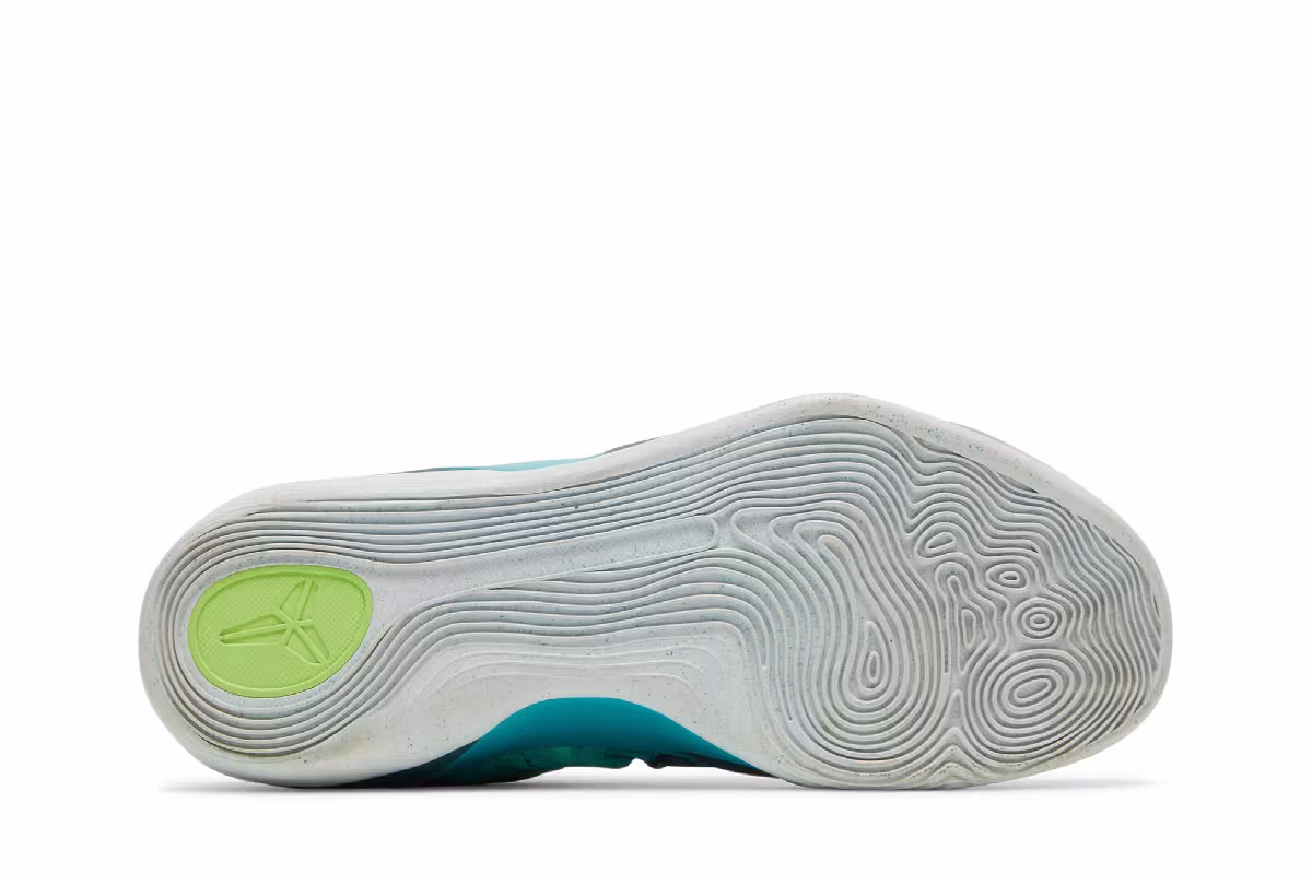 Nike Kobe 9 EM Easter, view 5