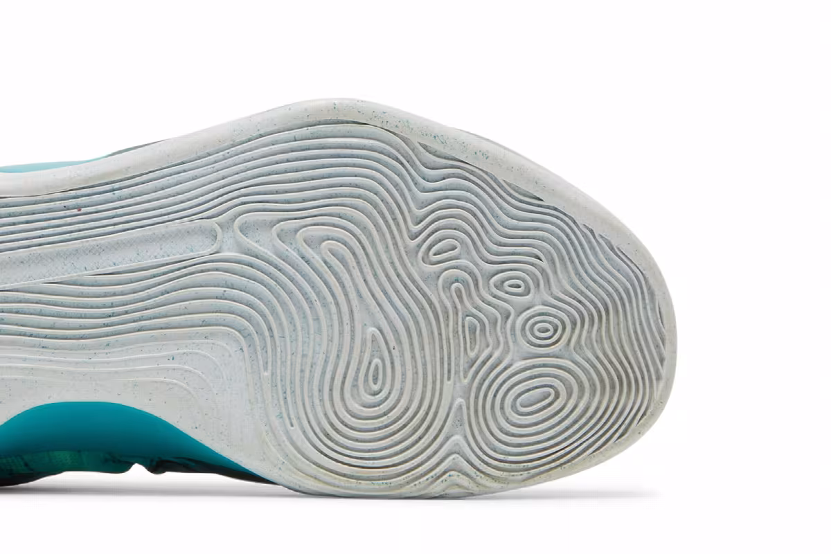 Nike Kobe 9 EM Easter, view 6