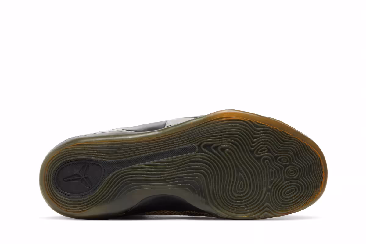 Nike Kobe 9 High EXT QS Snakeskin, view 5