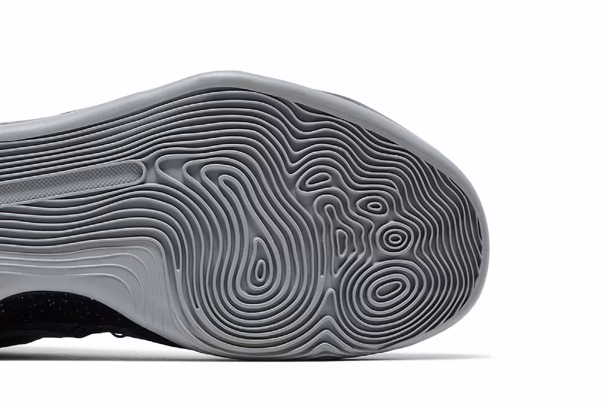 Nike Kobe 9 EM Premium Metallic Silver, view 6